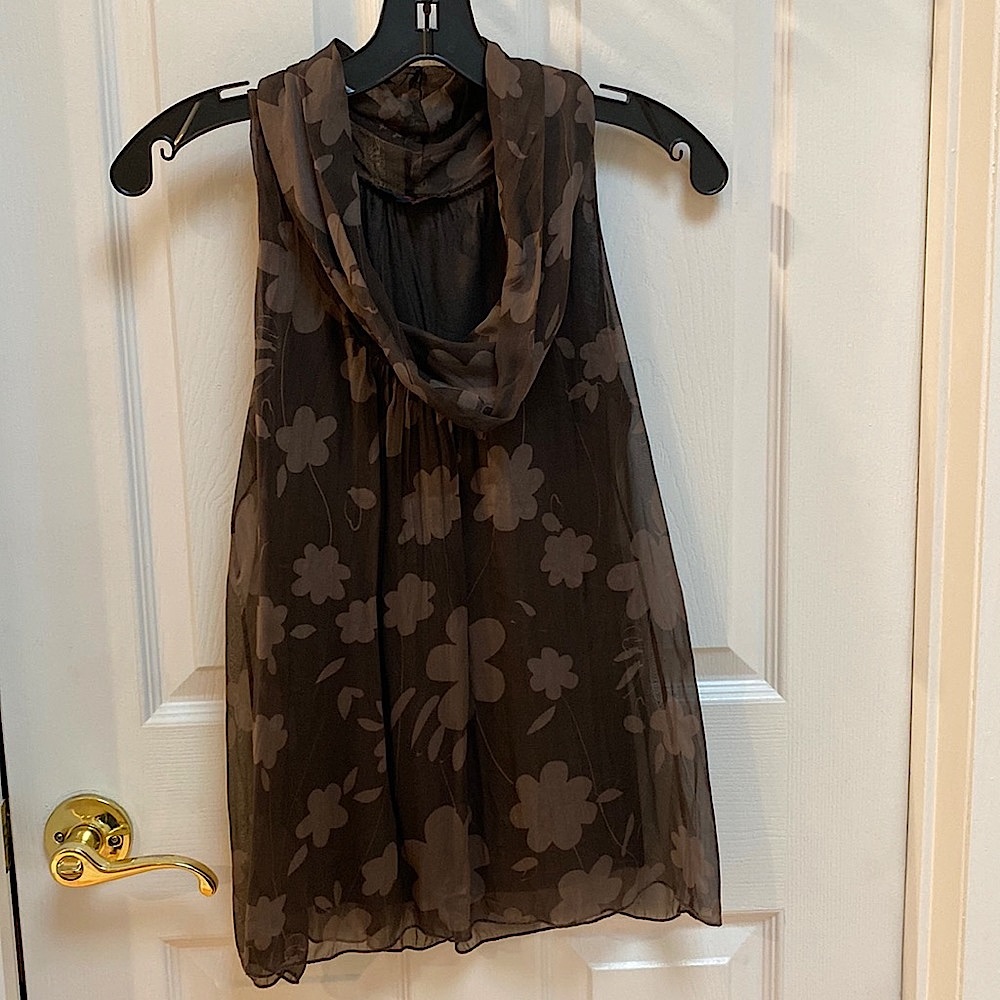 Silky cowl neck tank . Lighter and darker Brown floral design . Soft size XS